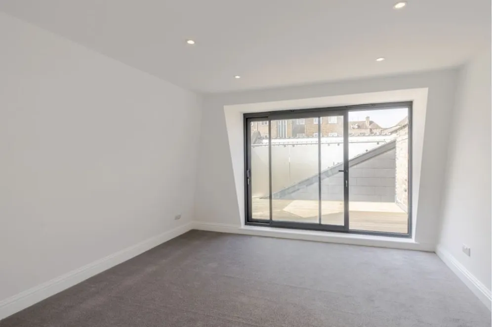 Lynn Road London SW12 photo 7
