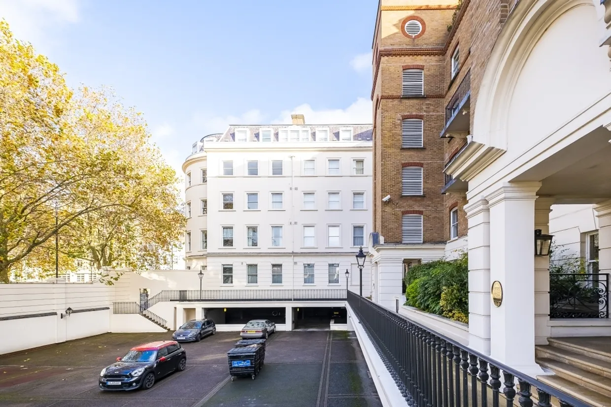 Drummond Gate London SW1V photo 10