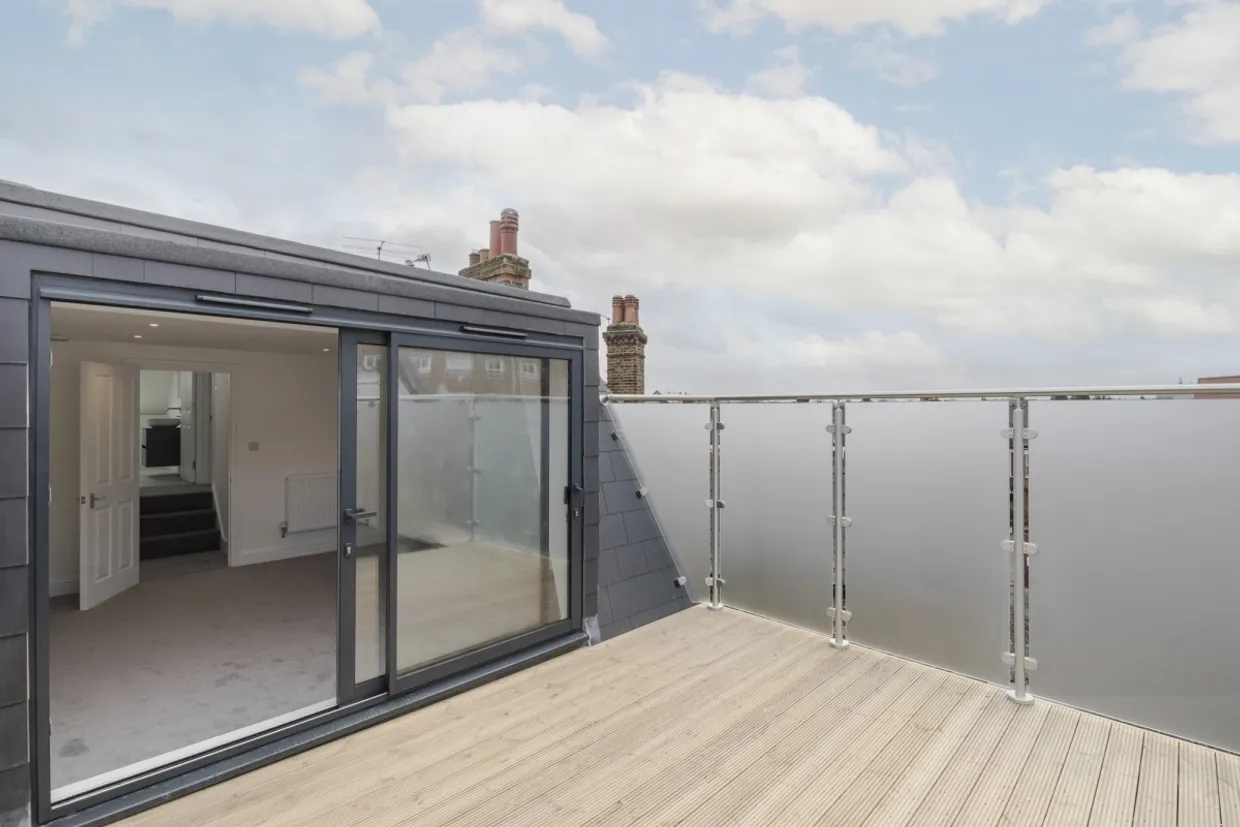 Lynn Road London SW12 photo 8