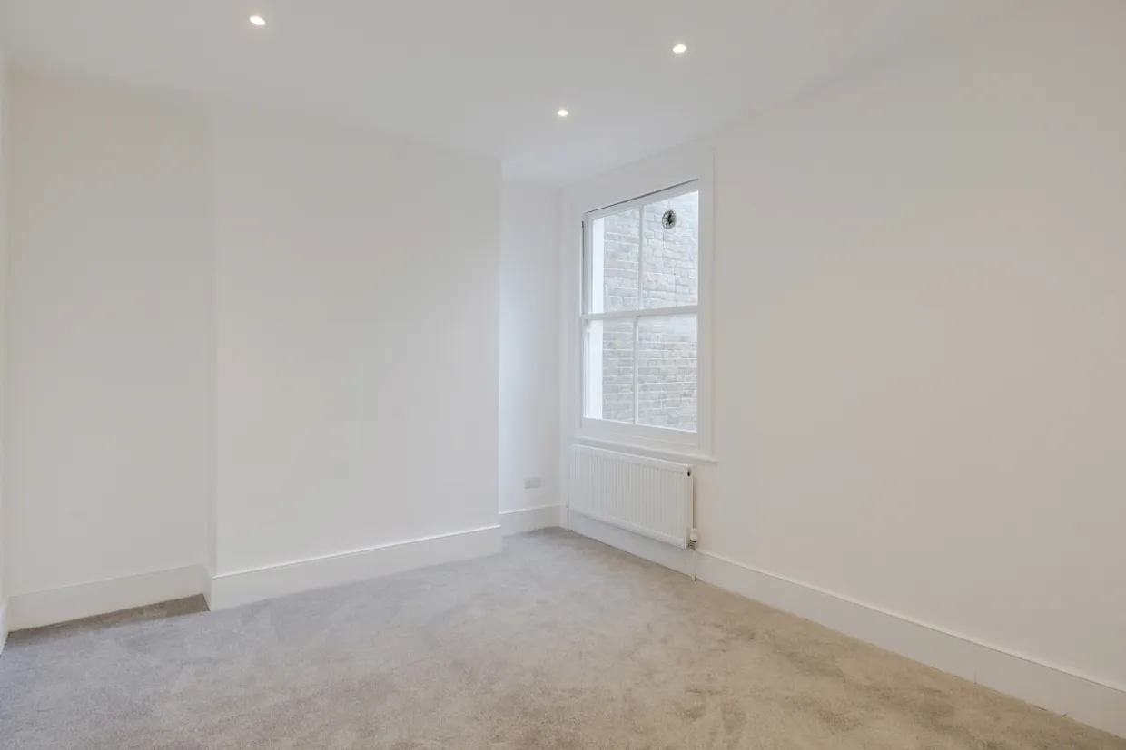 Lynn Road London SW12 photo 10