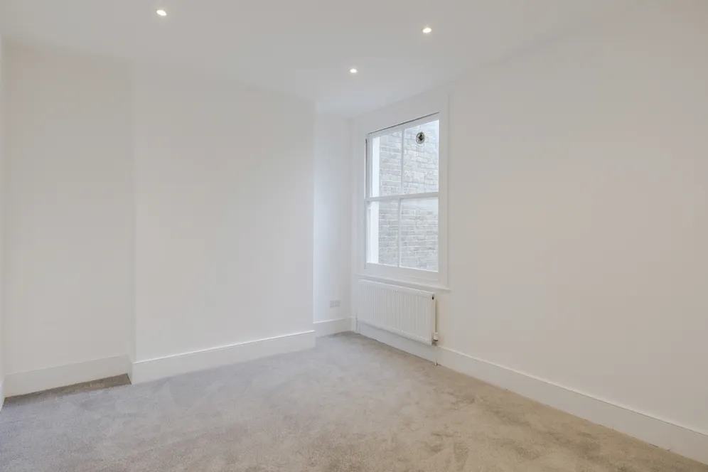 Lynn Road London SW12 photo 10