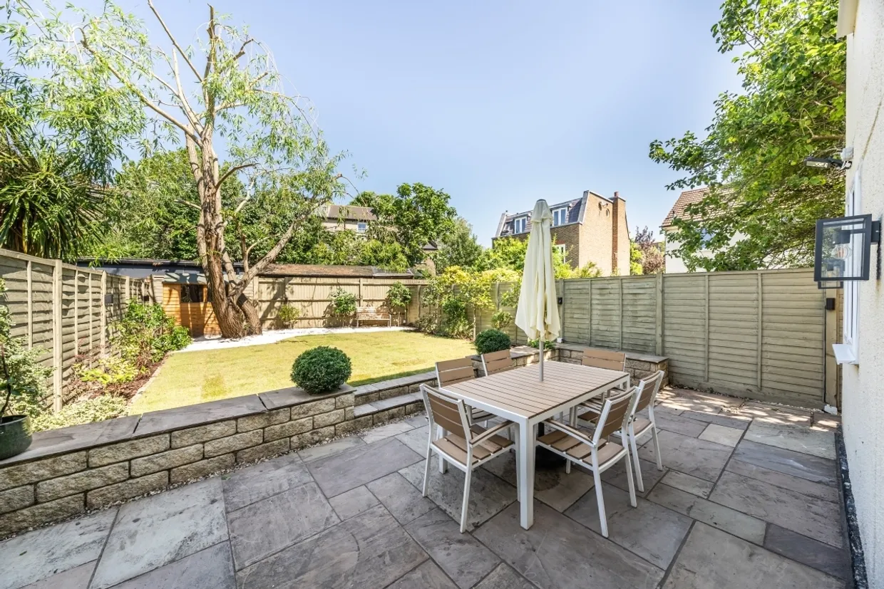 Gauden Close London SW4 photo 13