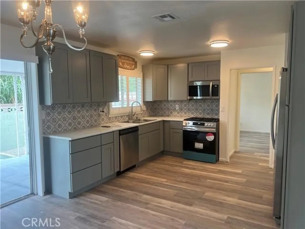 291 Mary Ln, Hemet, CA 92543