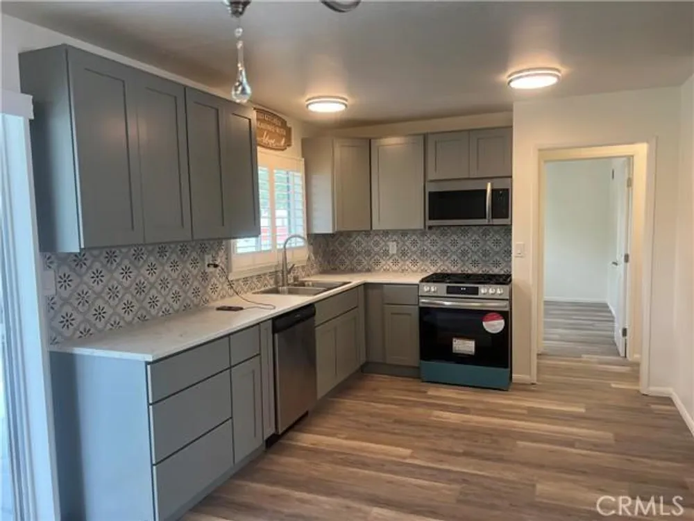 291 Mary Ln, Hemet, CA 92543