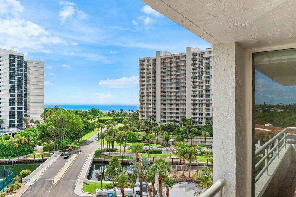 4201 N Ocean Blvd, Boca Raton, FL 33431