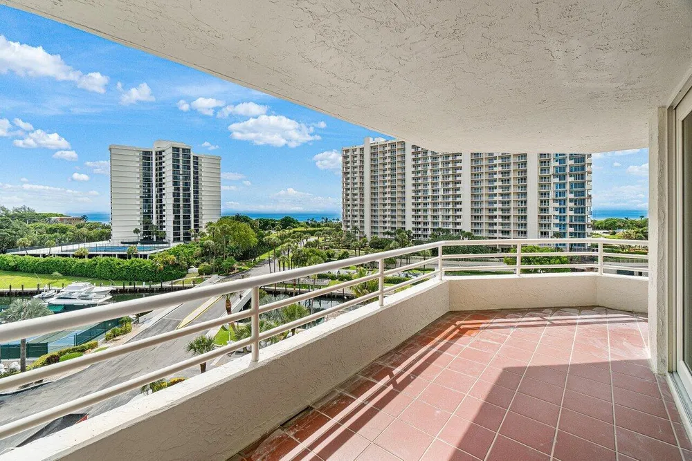 4201 N Ocean Blvd, Boca Raton, FL 33431