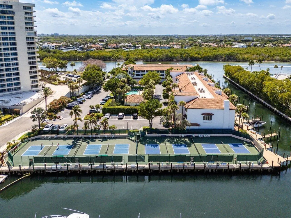 4201 N Ocean Blvd, Boca Raton, FL 33431