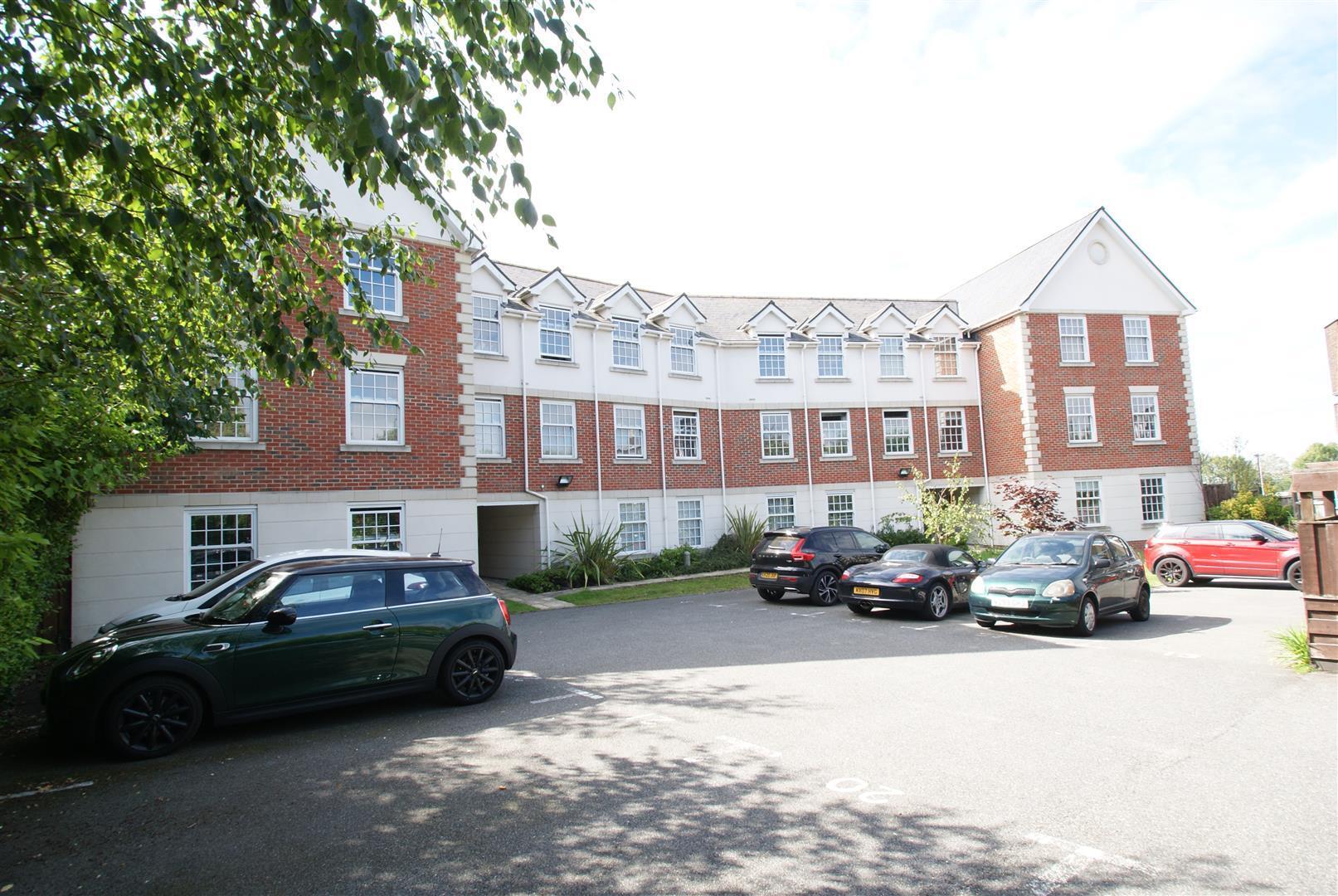 Crown Hill, Rayleigh Image 10