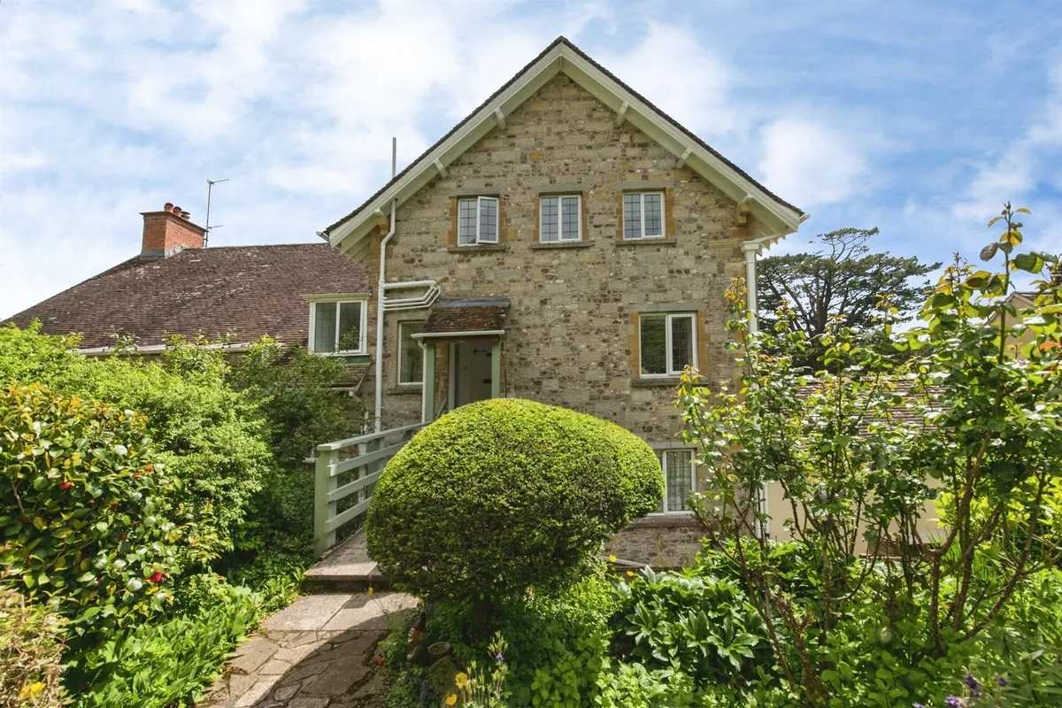 Trinity Hill Road, Axminster