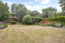 Woodcote End, Epsom, KT18 photo 23