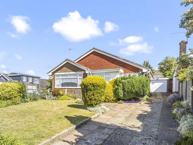Property thumbnail 1 out of 3