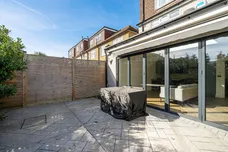 Chalfont Way, Ealing, W13 photo 11