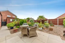 Randall Close, Newark
