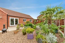 Randall Close, Newark