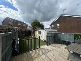 Glenfields, Netherton, Wakefield thumb 2