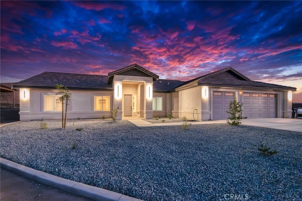 19707 Roanoke Rd, Apple Valley, CA 92307
