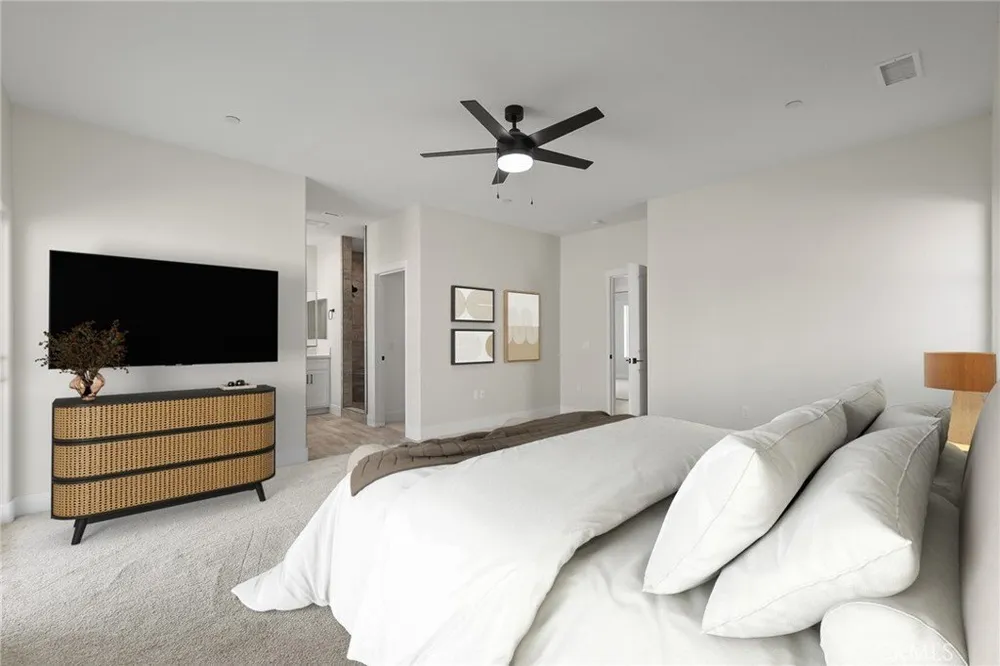 19707 Roanoke Rd, Apple Valley, CA 92307