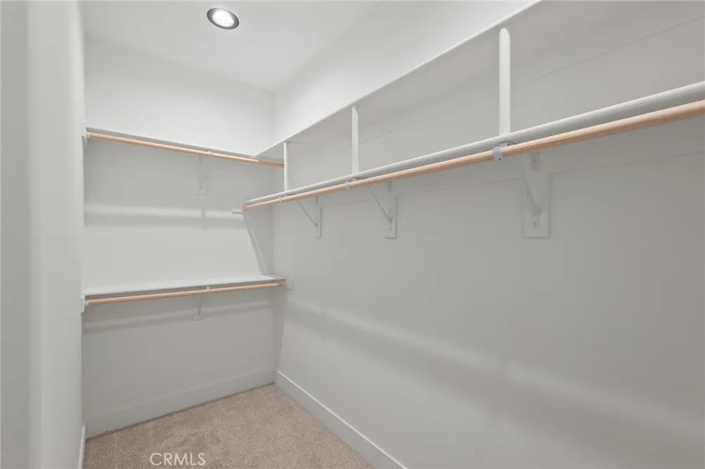 19707 Roanoke Rd, Apple Valley, CA 92307