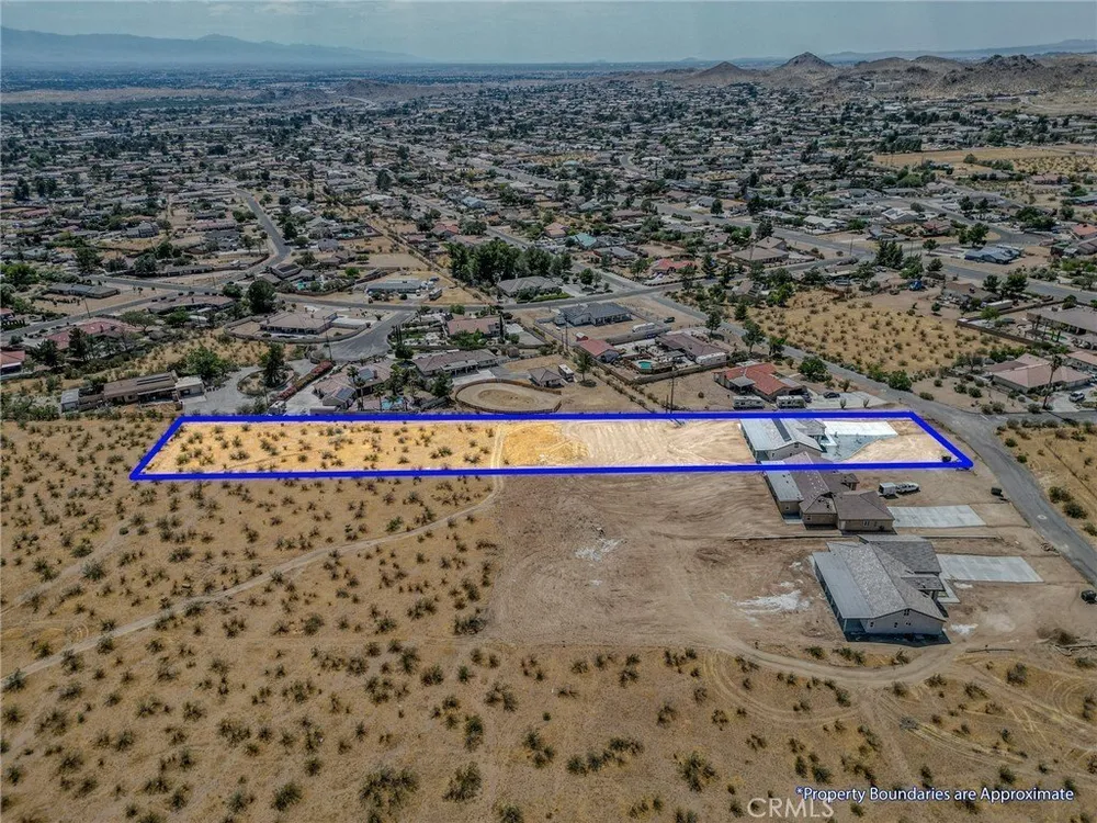 19707 Roanoke Rd, Apple Valley, CA 92307