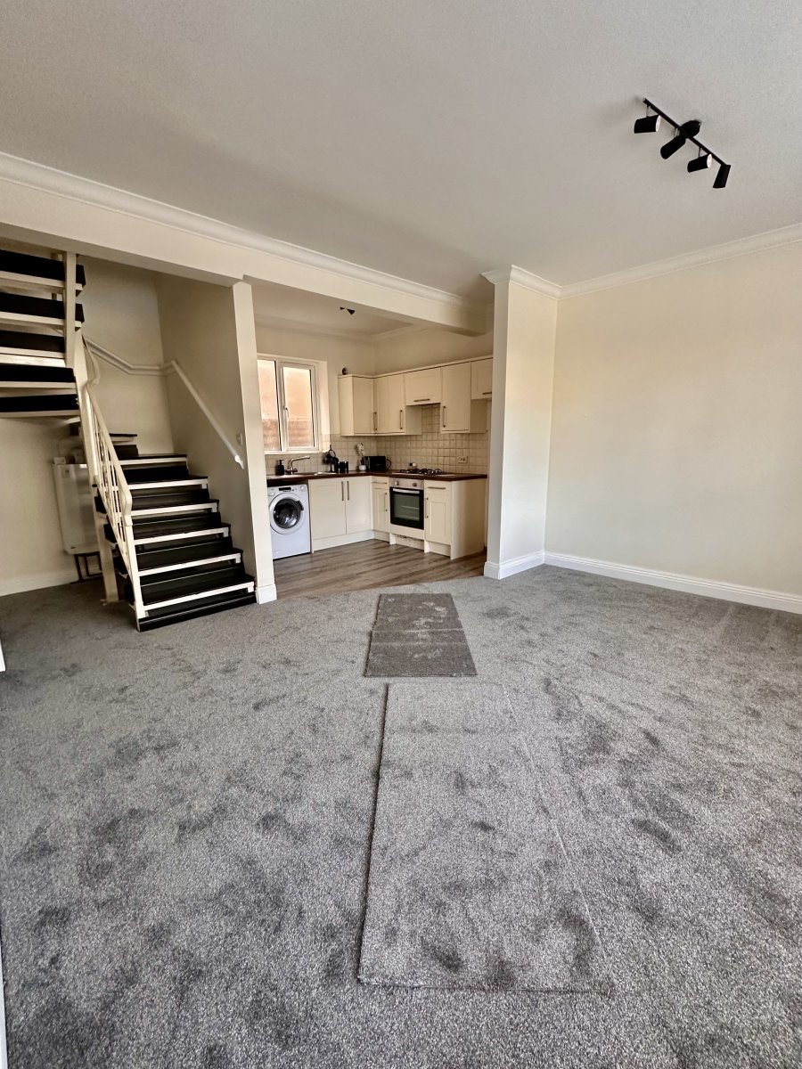 Argyll Road, Boscombe Image 4