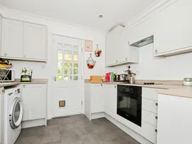 Glenister Road, Chesham thumb 3