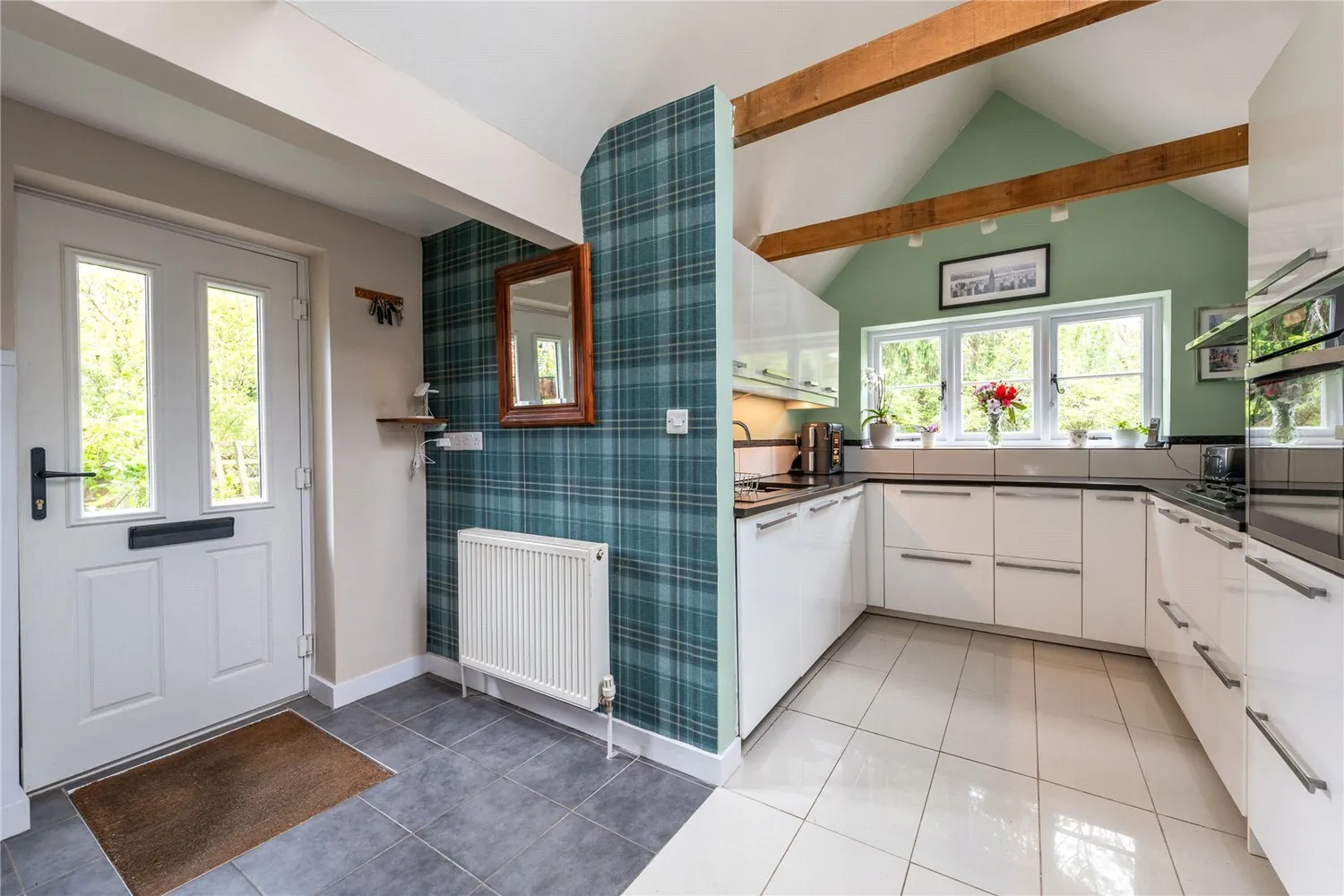 The Green, Ockley, RH5 photo 5