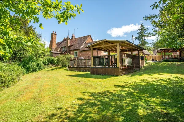 The Green, Ockley, RH5 photo 16