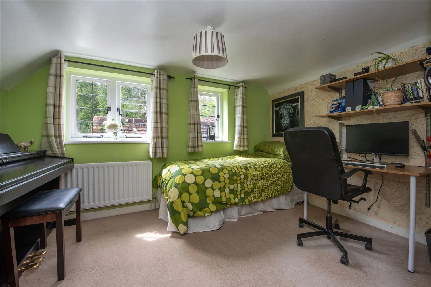 The Green, Ockley, RH5 photo 22