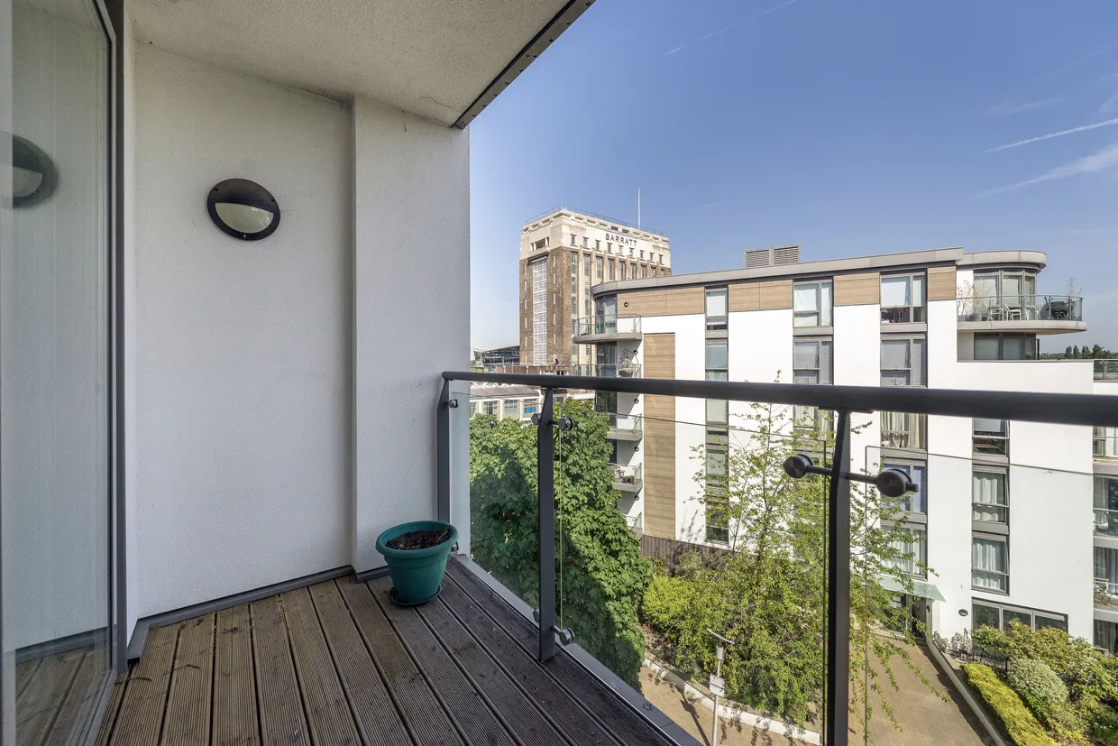 Clayponds Lane, Brentford, TW8 photo 8