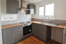 Holton Road, Barry