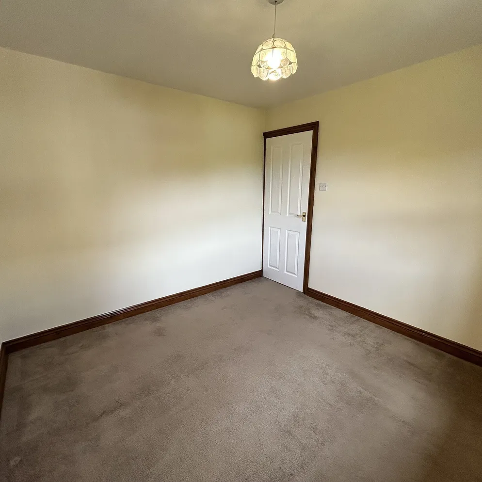 Property carousel item 16