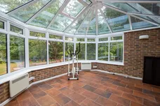 Broad Ha'penny, Farnham, GU10 photo 5