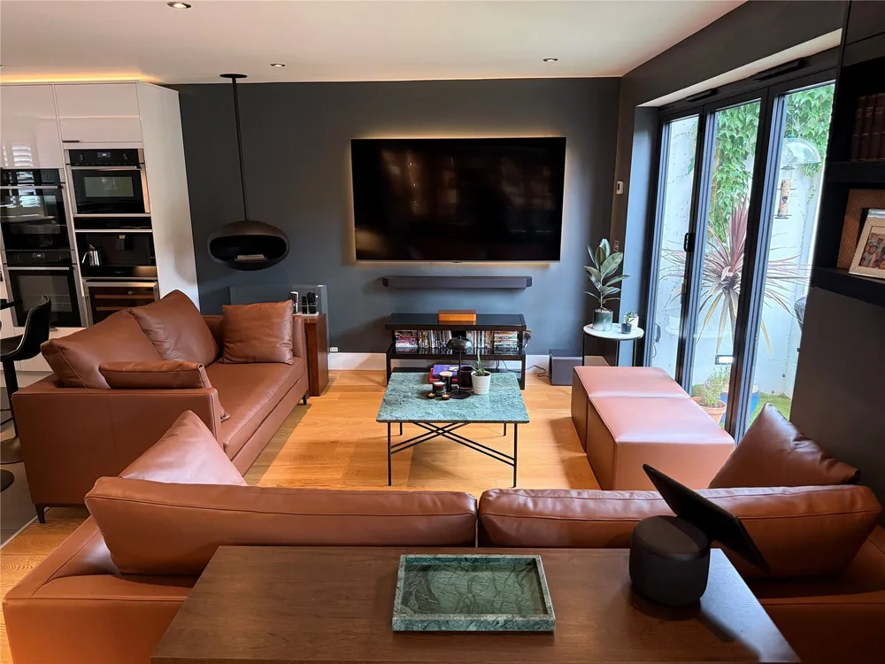 Buxton Mews, London, SW4