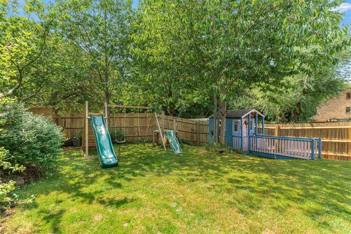 Property carousel image 19