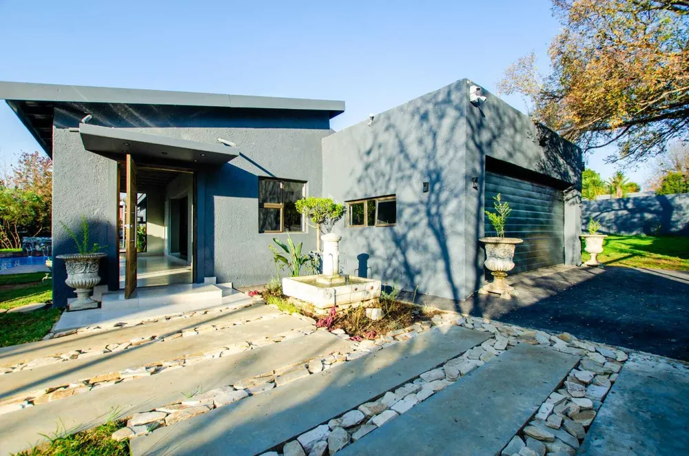 Video tour for South Africa, Gauteng, Edenvale Central, 2nd Avenue, 137