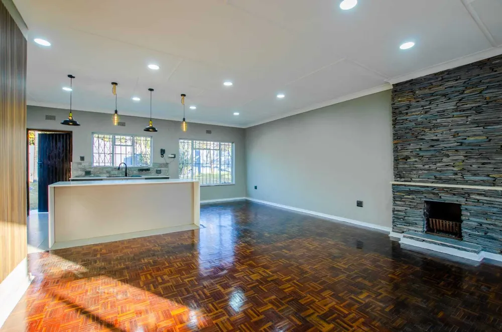South Africa, Gauteng, Edenvale Central, 2nd Avenue, 137