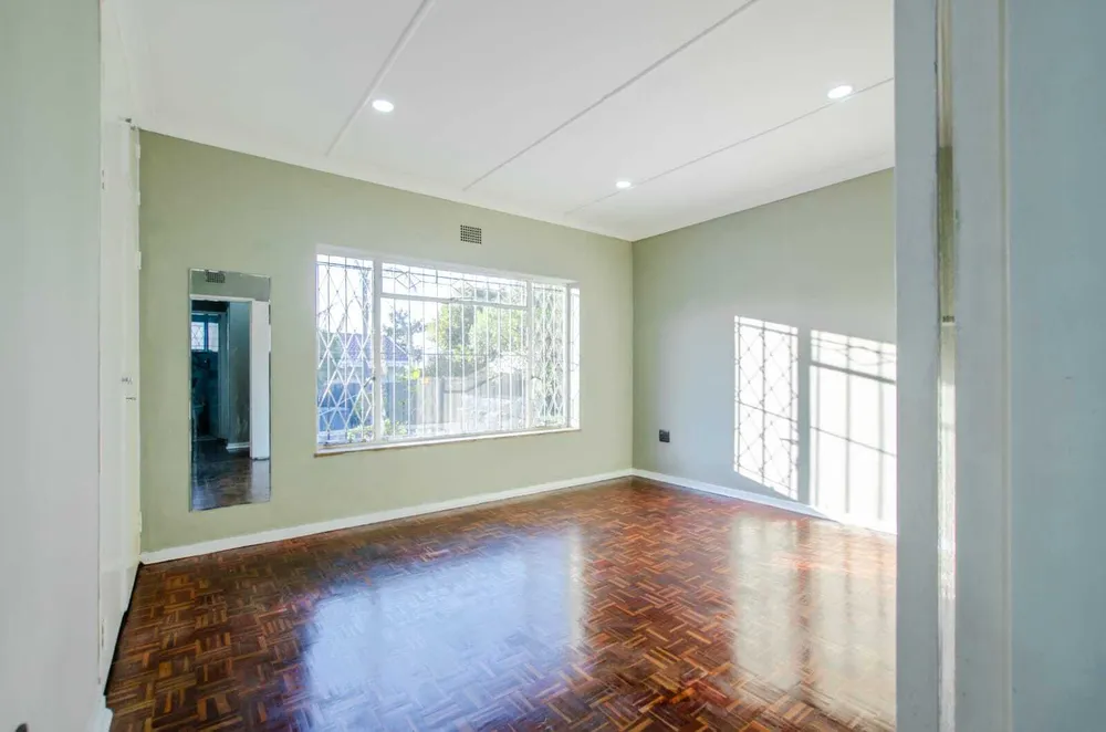 South Africa, Gauteng, Edenvale Central, 2nd Avenue, 137
