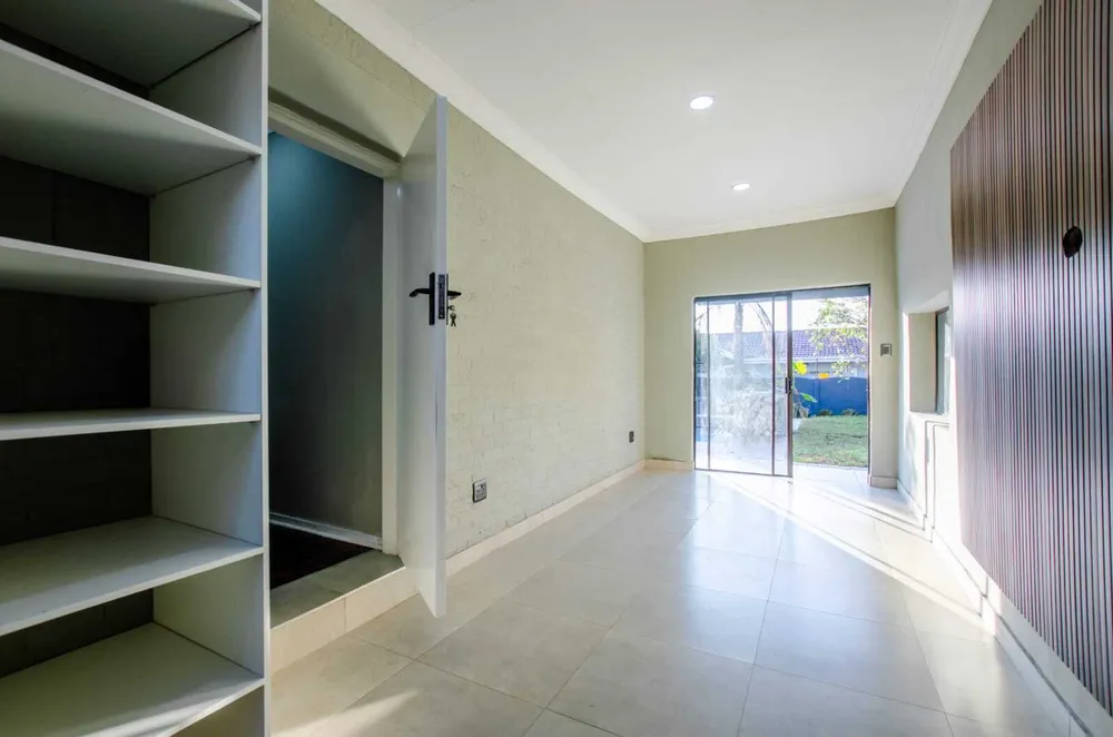 South Africa, Gauteng, Edenvale Central, 2nd Avenue, 137