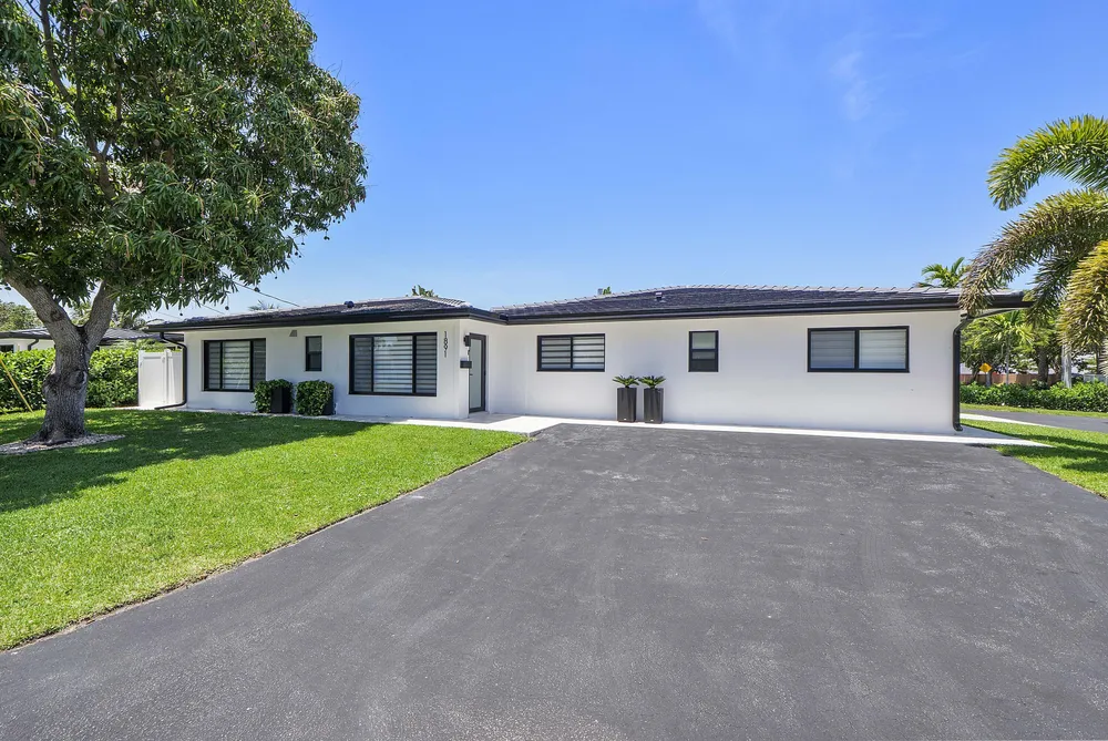 491 SE 19th Ave, Pompano Beach, FL 33060