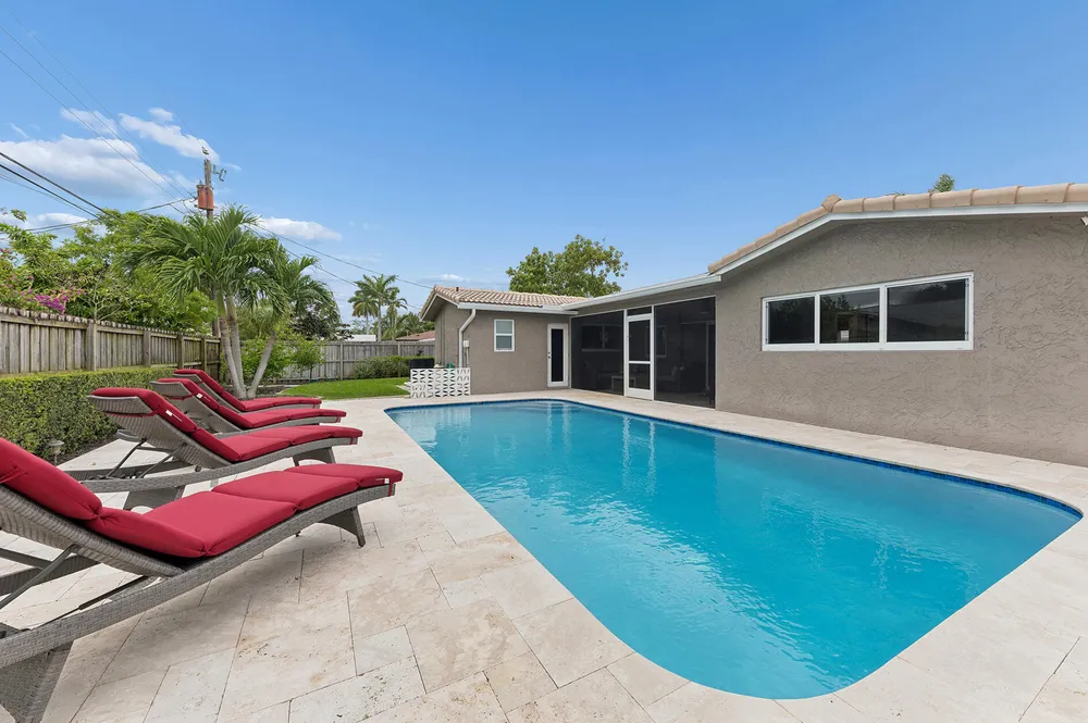 282 NE 27th Ct, Boca Raton, FL 33431