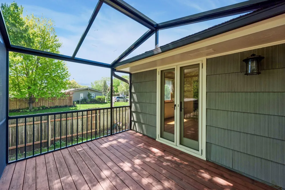 6717 Southdale Rd, Edina, MN 55435