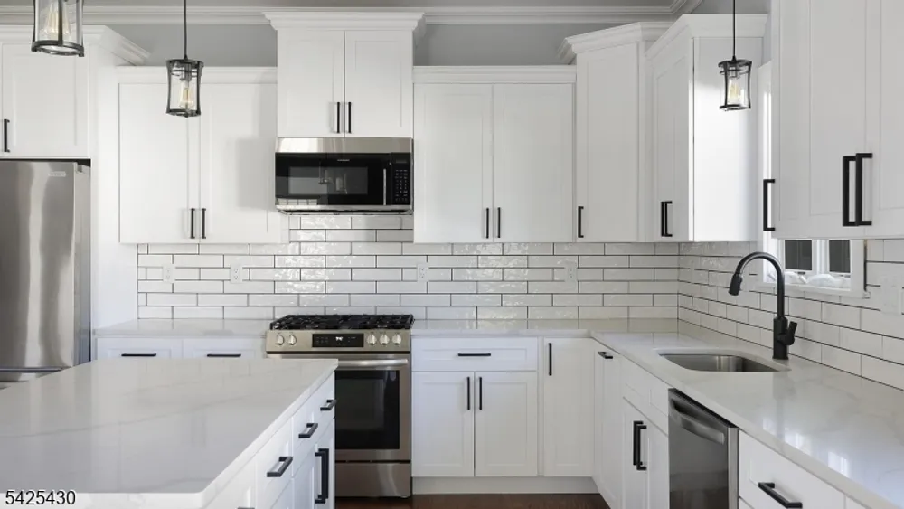 184 Baltimore Ave, Cranford, NJ 07016