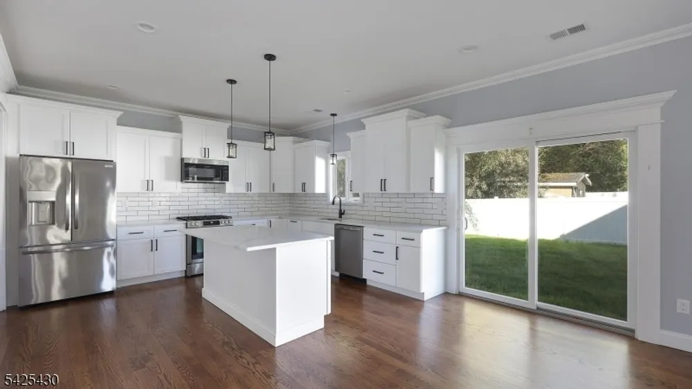 184 Baltimore Ave, Cranford, NJ 07016