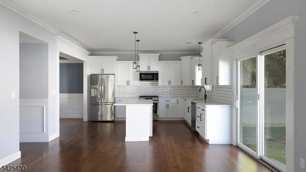 184 Baltimore Ave, Cranford, NJ 07016