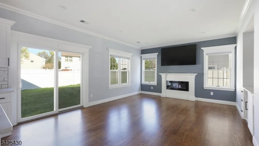 184 Baltimore Ave, Cranford, NJ 07016