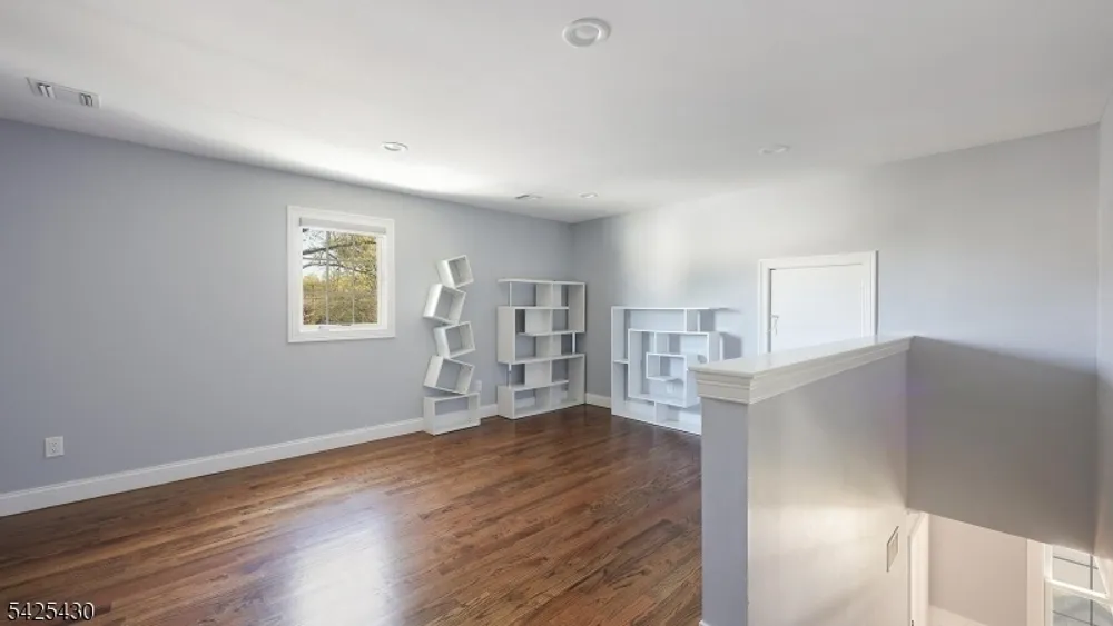 184 Baltimore Ave, Cranford, NJ 07016