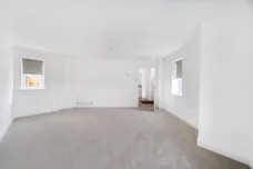 Kingfisher Drive, Northampton, Upton