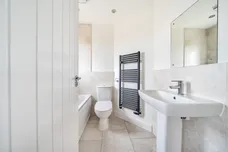Kingfisher Drive, Northampton, Upton