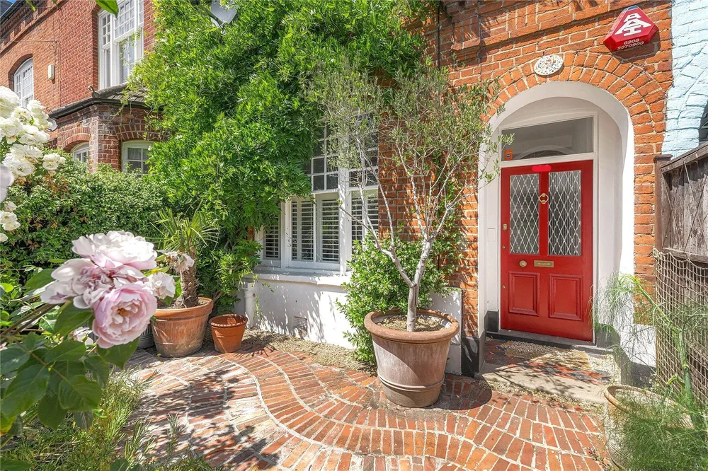 Kersley Street, Battersea, London, SW11