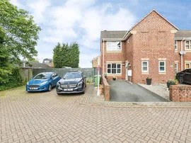 Salisbury Mews, Tingley, WAKEFIELD thumb 3